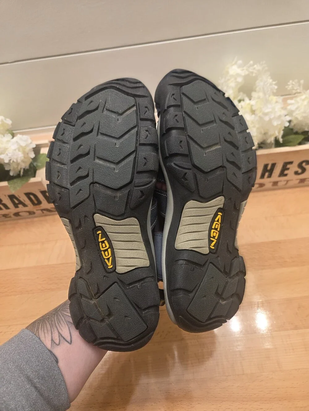 KEEN Newport H2 Sandals Outdoor/Hiking Shoes Navy/Gray Mens Size 7